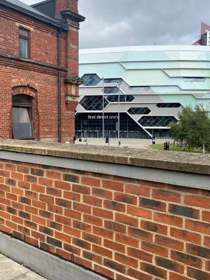 Central Leeds Townhouse With Private Roof Garden Sleeps 4 外观 照片