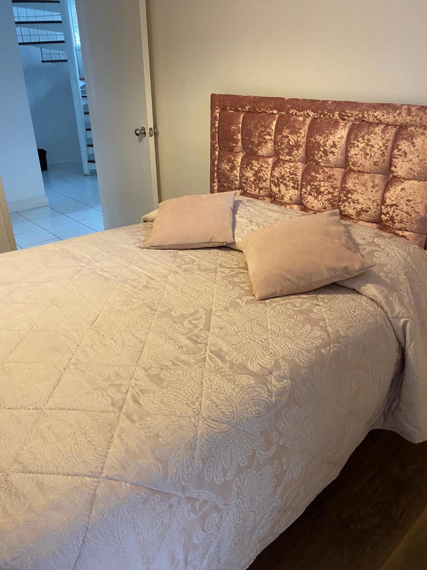 Central Leeds Townhouse With Private Roof Garden Sleeps 4 外观 照片